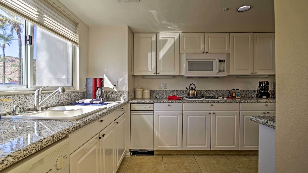 Photo of Kitchen in Cathedral City