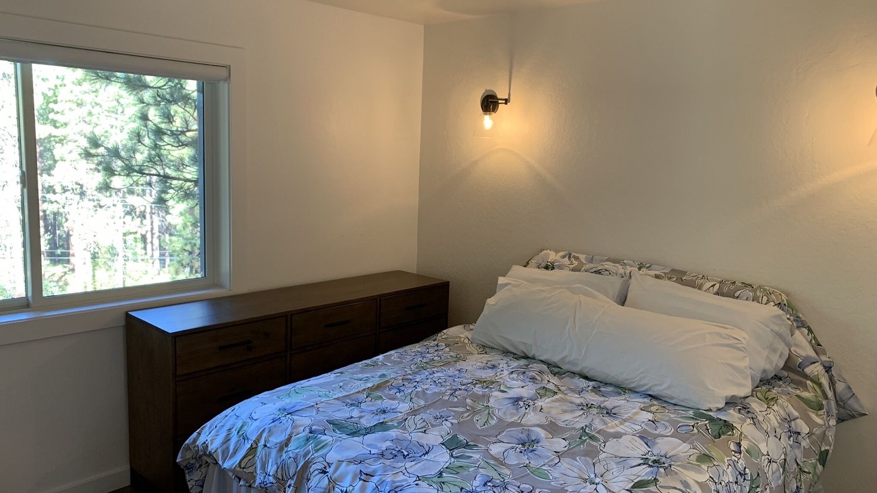 Photo of Bedroom in Tahoe Tyrol