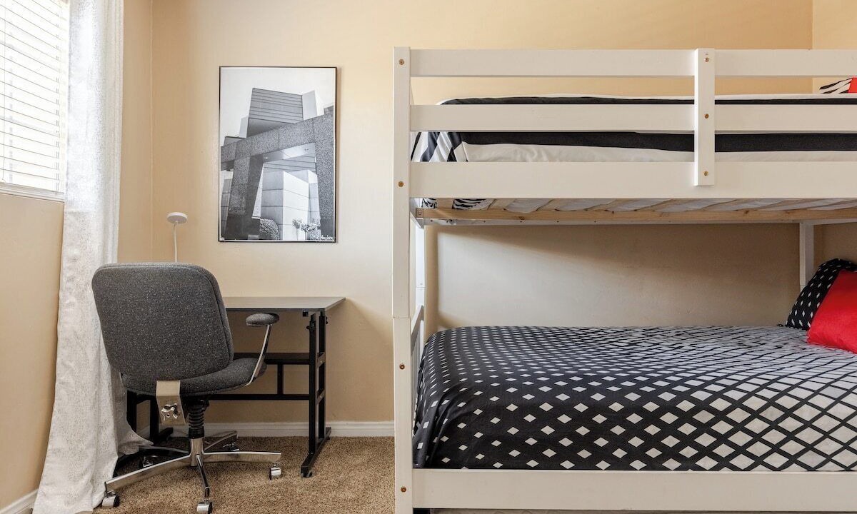Photo of Bedroom in Bakersfield