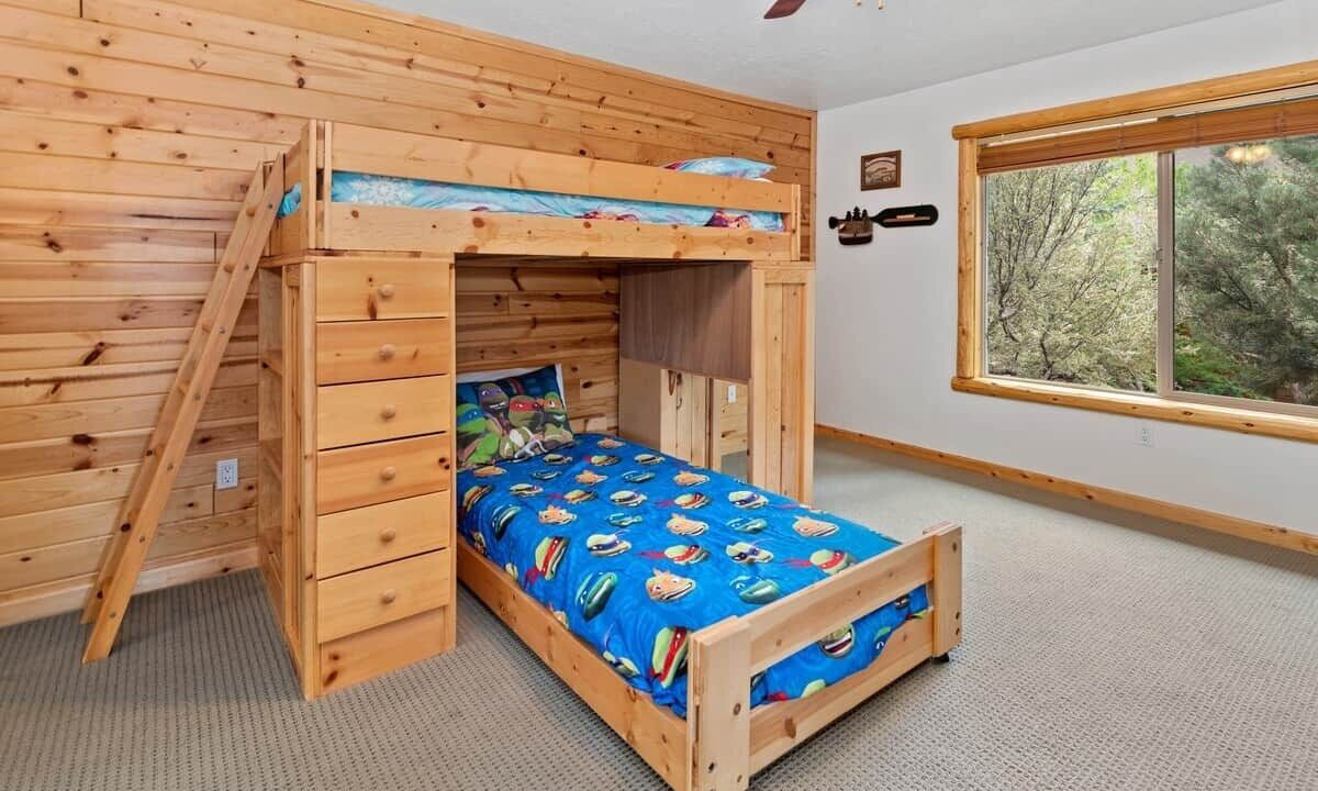Photo of Bedroom in Castle Glen Estates