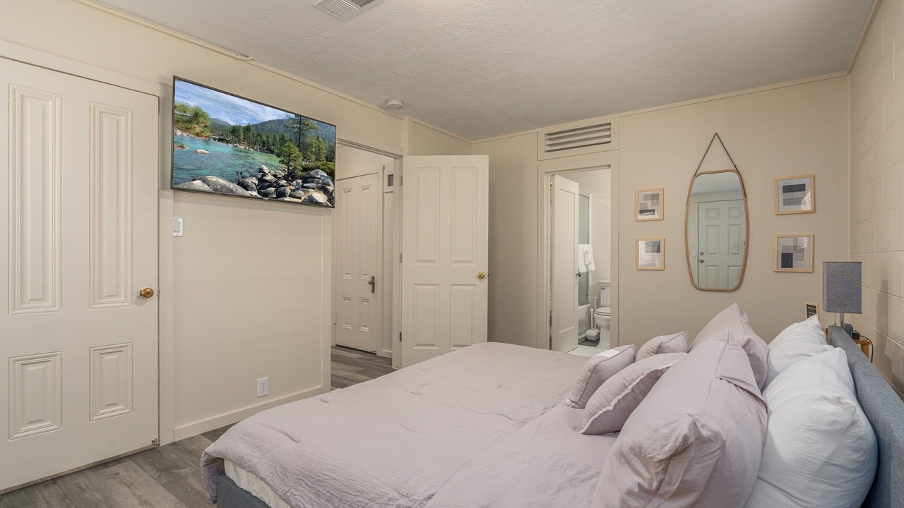 Photo of Bedroom in Reno/Tahoe Airport