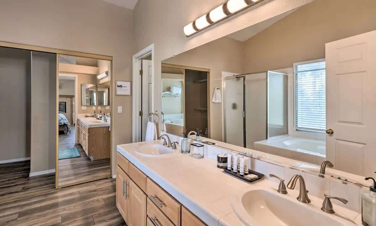 Photo of Bathroom in North Las Vegas