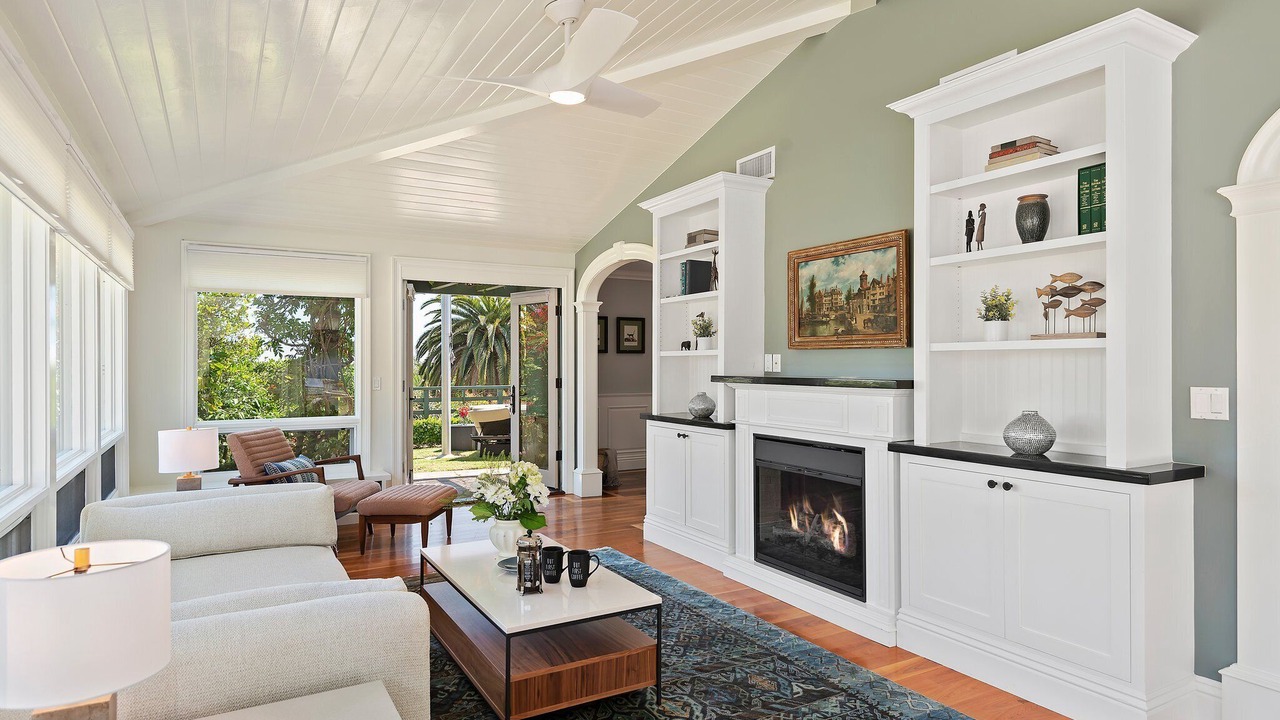Photo of Livingroom in Lower Riviera