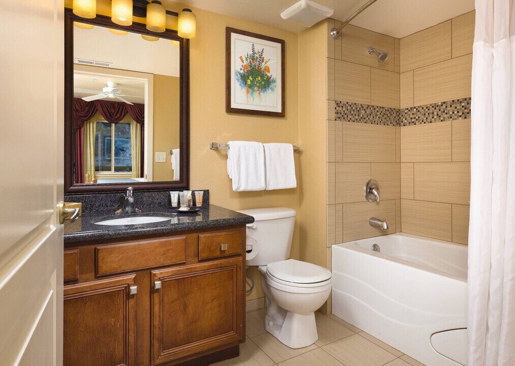 Photo of Bathroom in Round Hill Village