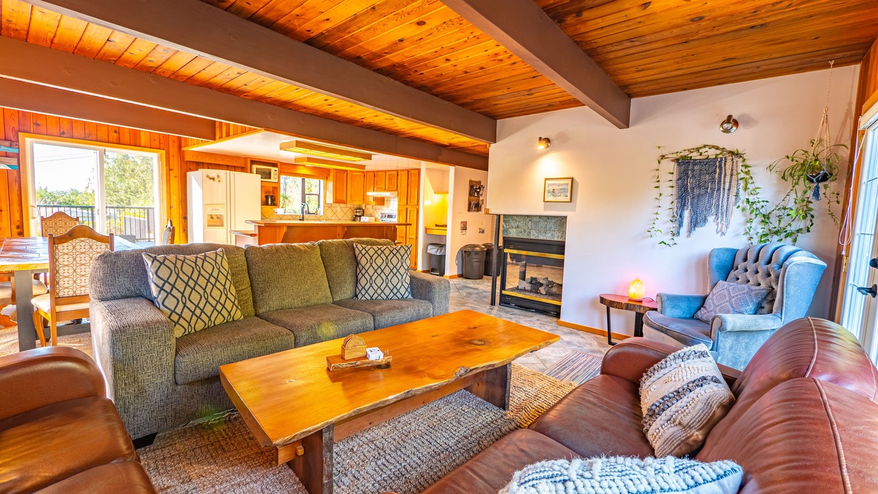 Photo of Livingroom in Ucluelet