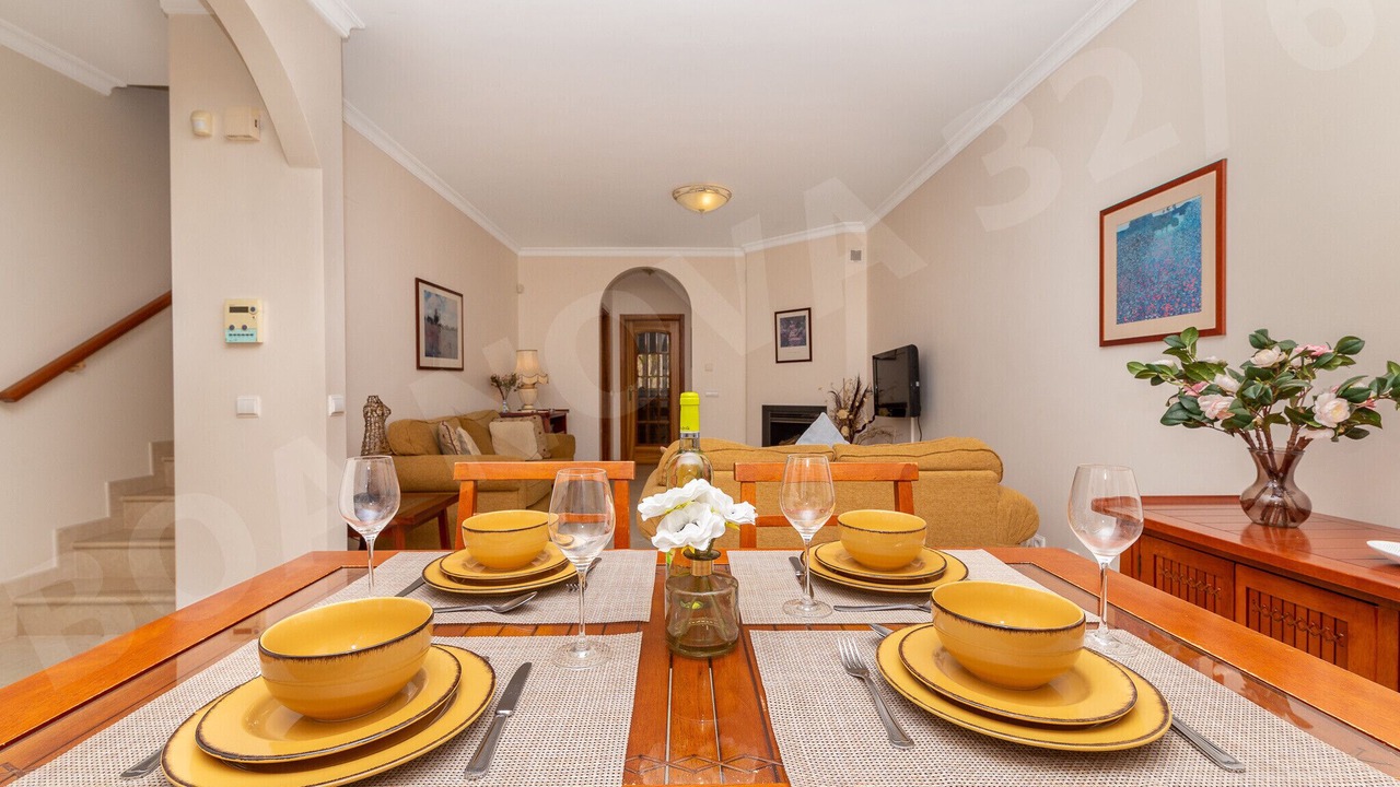 Photo of Bedroom in Estombar