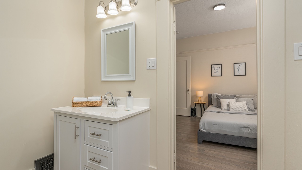 Photo of Bedroom in Reno/Tahoe Airport