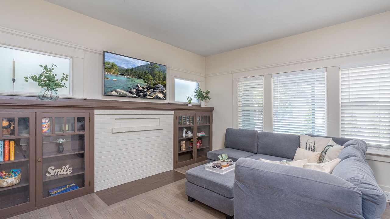 Photo of Livingroom in Reno/Tahoe Airport