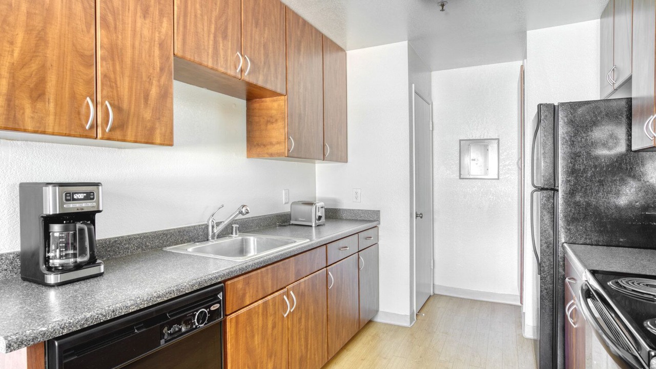 Photo of Kitchen in Shoreline West