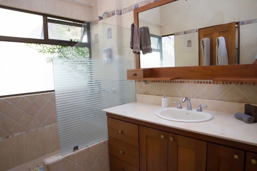 Photo of Bathroom in Potrero