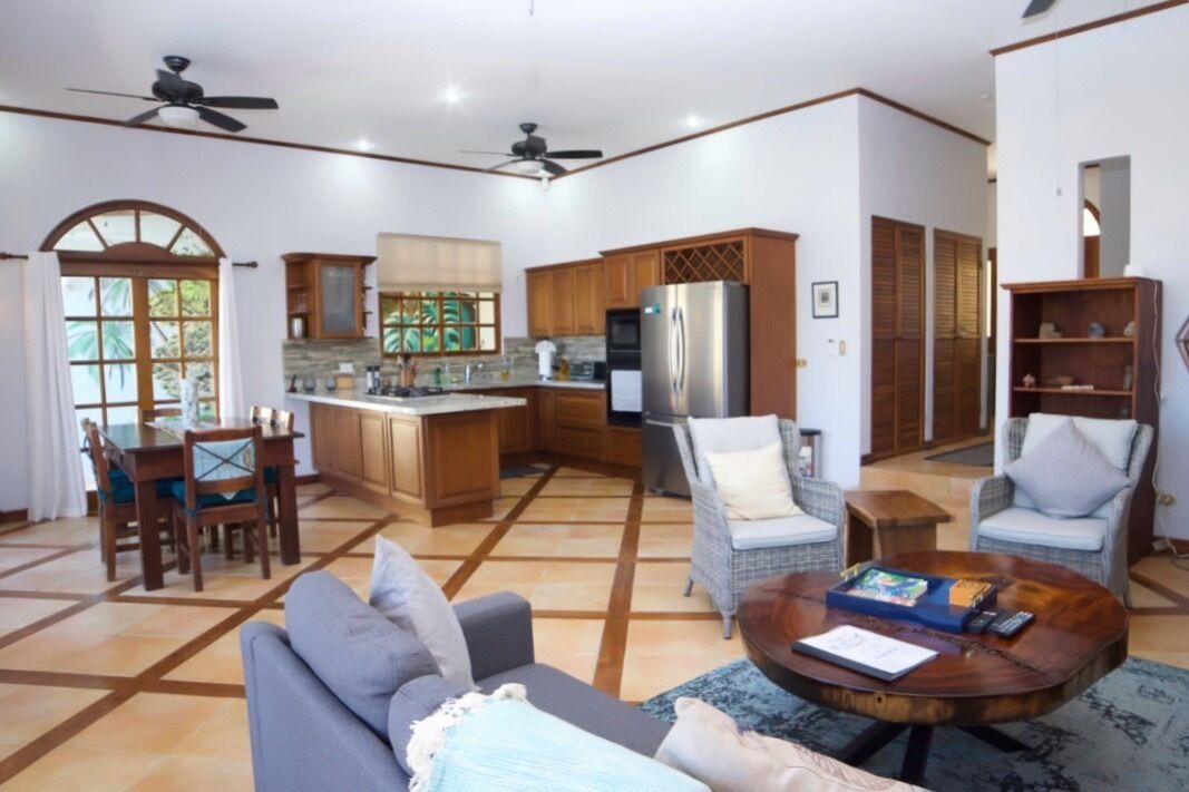 Photo of Livingroom in Potrero