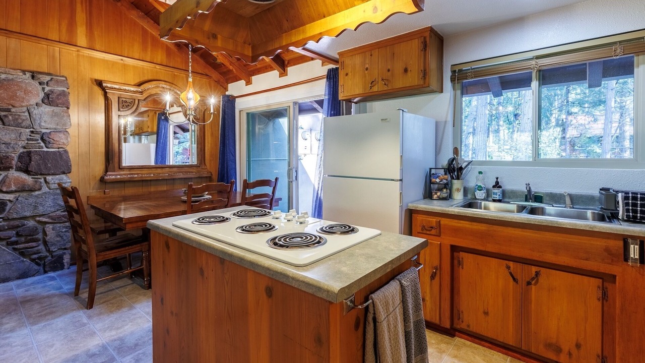 Photo of Kitchen in Idyllwild