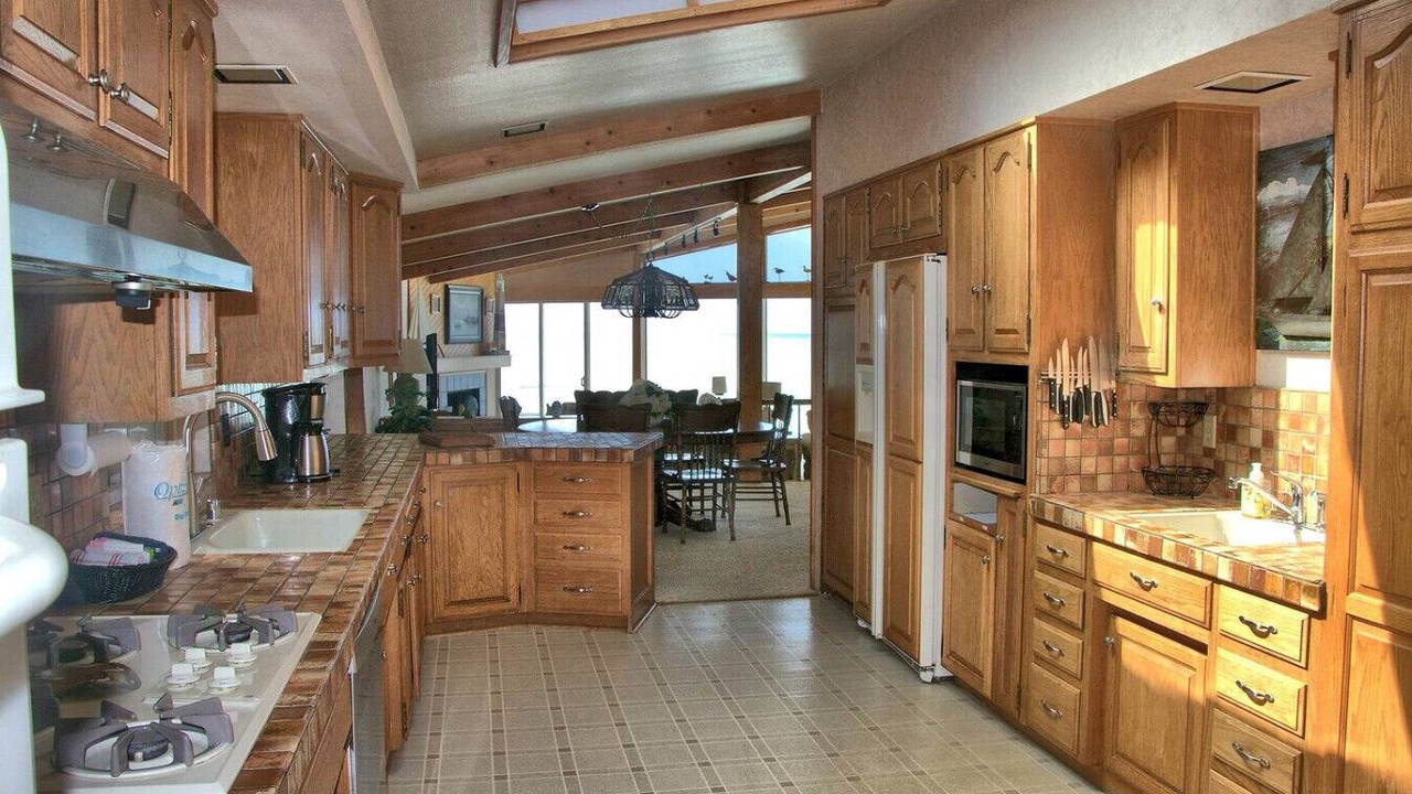Photo of Kitchen in San Simeon