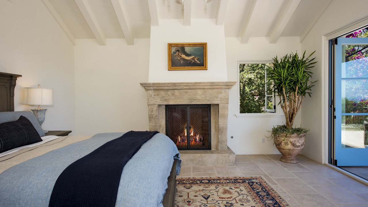 Photo of Bedroom in Golden Quadrangle