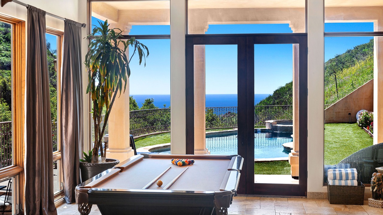 Photo of Bedroom in Malibu