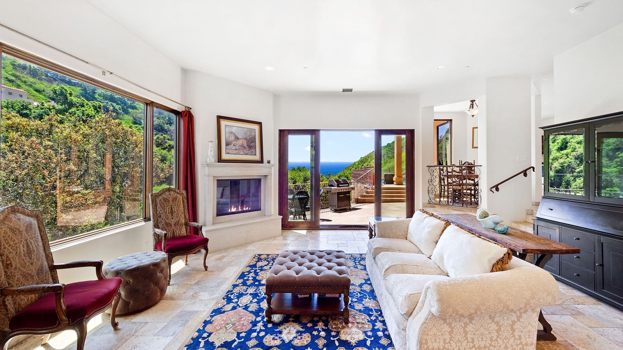 Photo of Livingroom in Malibu