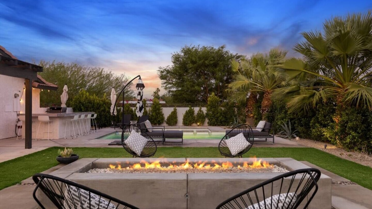Photo of Patio Balcony in Racquet Club South