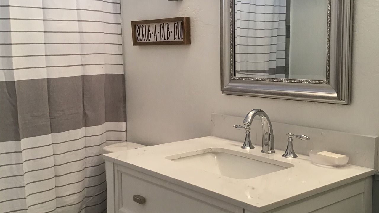 Photo of Bathroom in Bullhead City