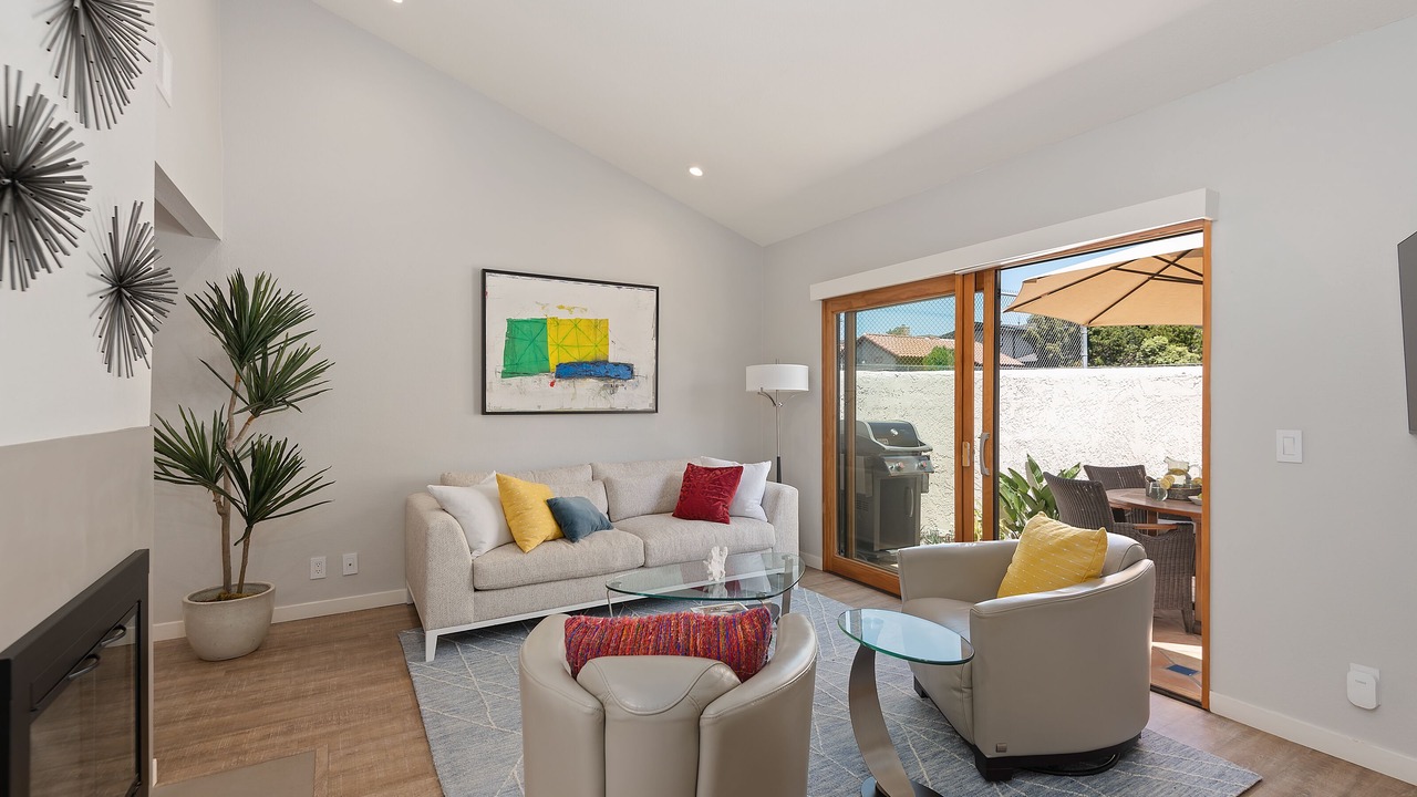 Photo of Livingroom in West Mesa