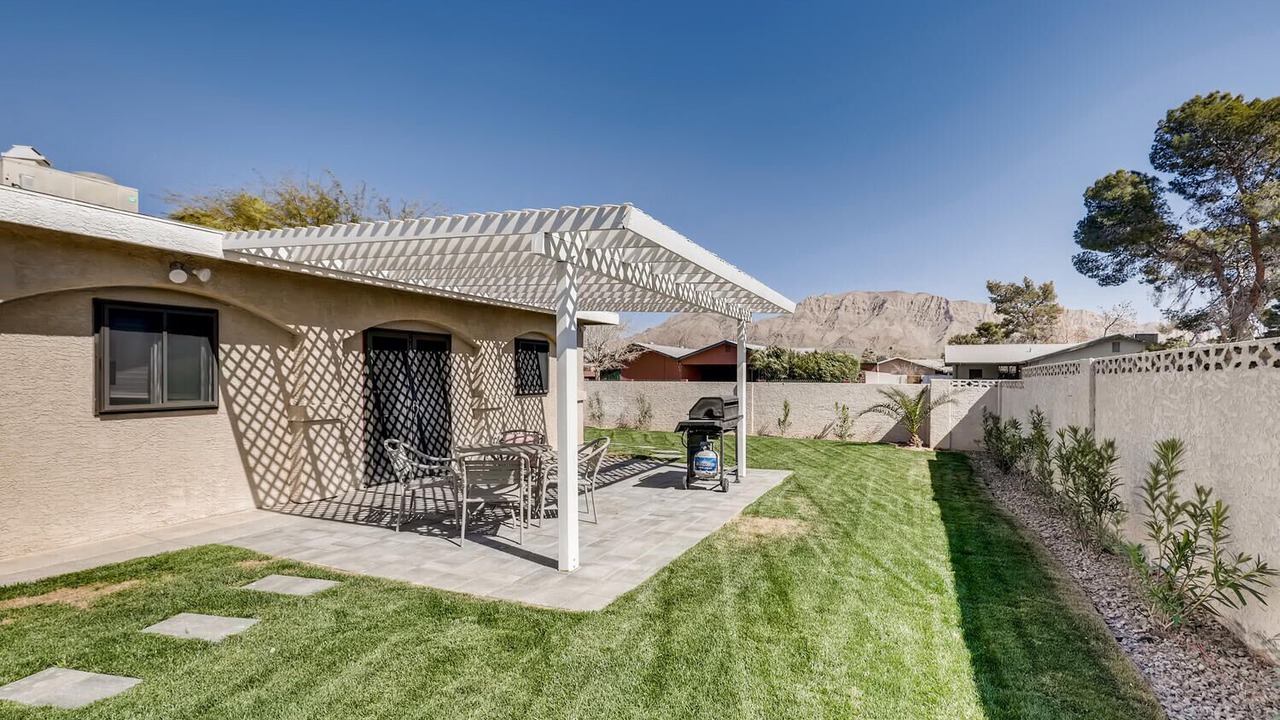 Photo of Outdoor in Sunrise Manor