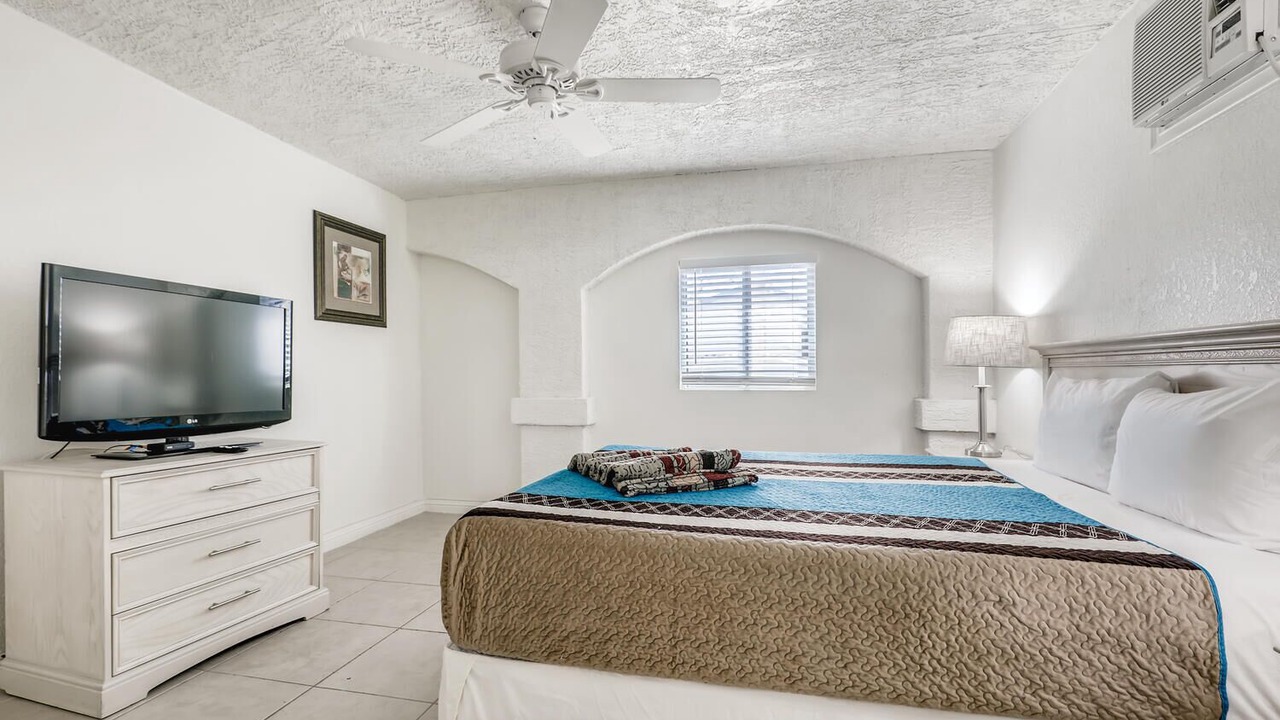 Photo of Bedroom in Sunrise Manor