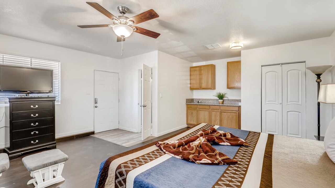 Photo of Bedroom in Sunrise Manor
