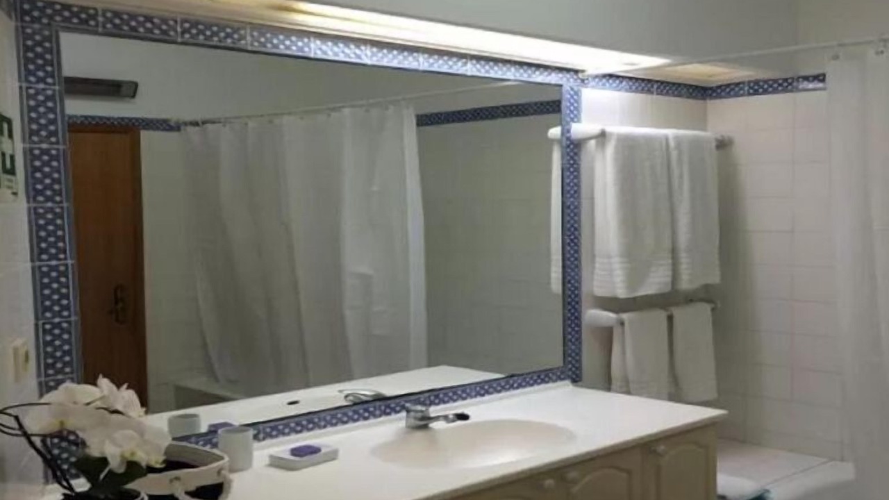 Photo of Bathroom in Ferragudo