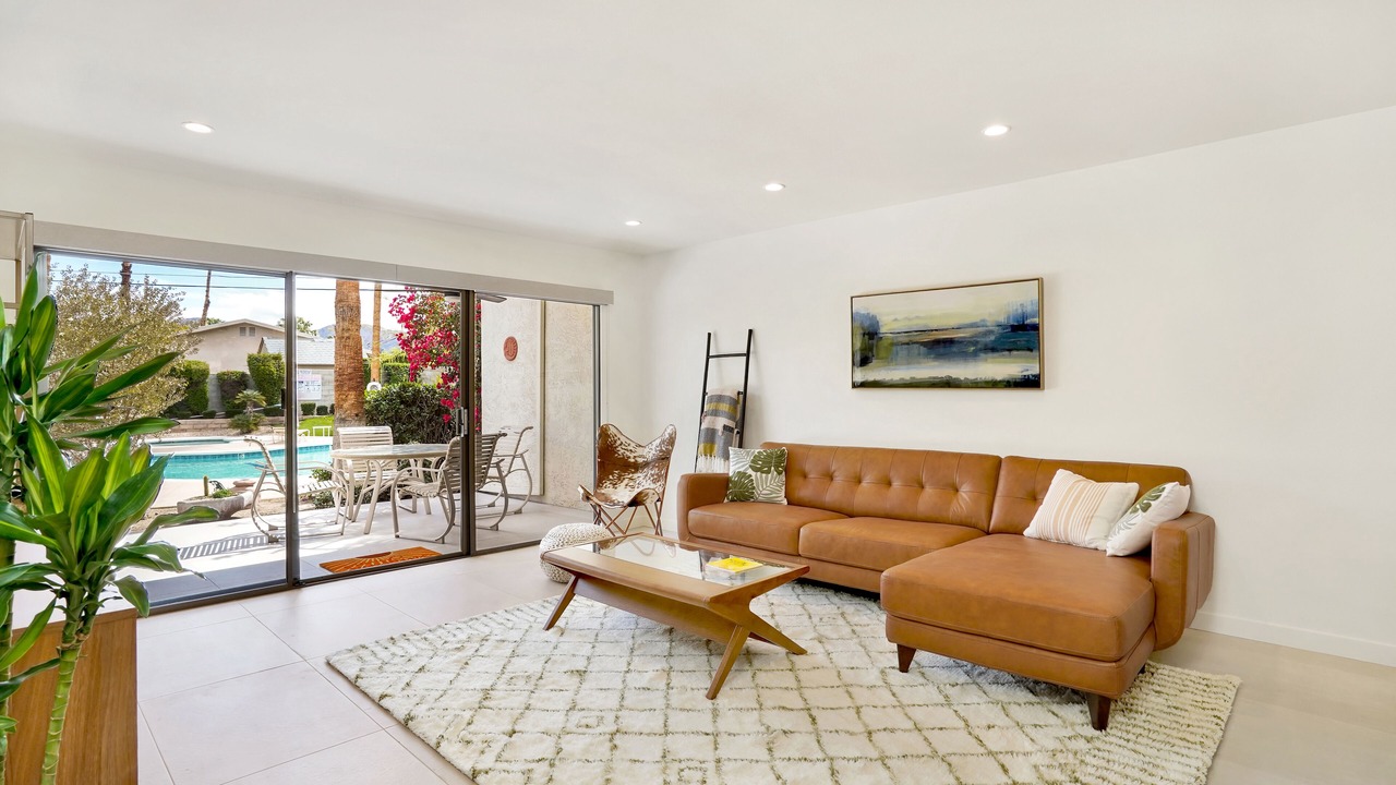 Photo of Livingroom in Palm Desert