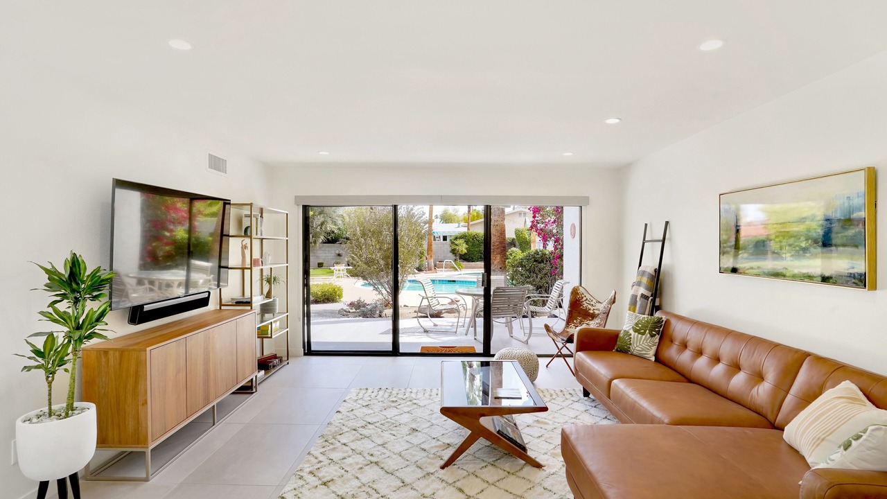 Photo of Livingroom in Palm Desert