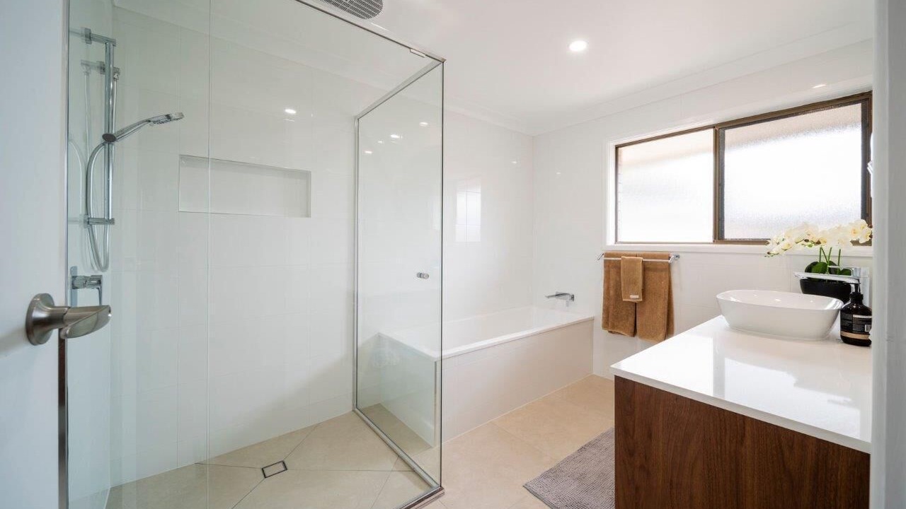 Photo of Bathroom in Golden Beach