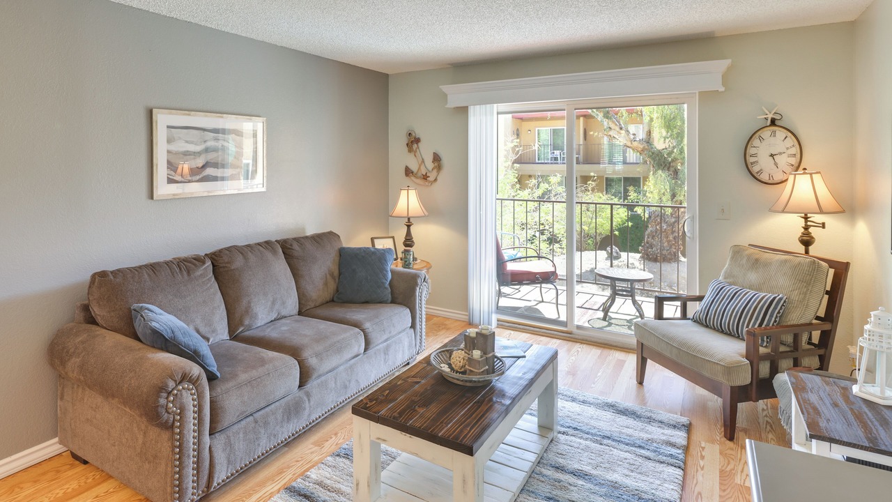 Photo of Livingroom in Lake Havasu City