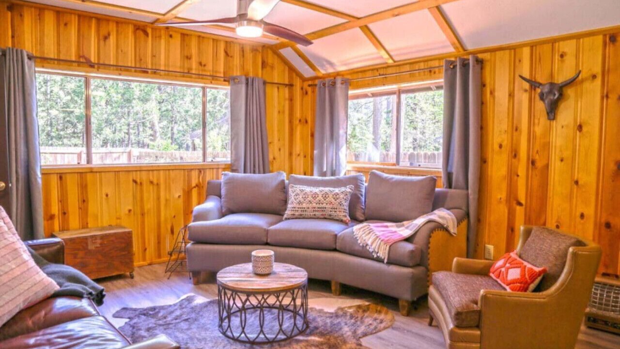 Photo of Livingroom in Idyllwild