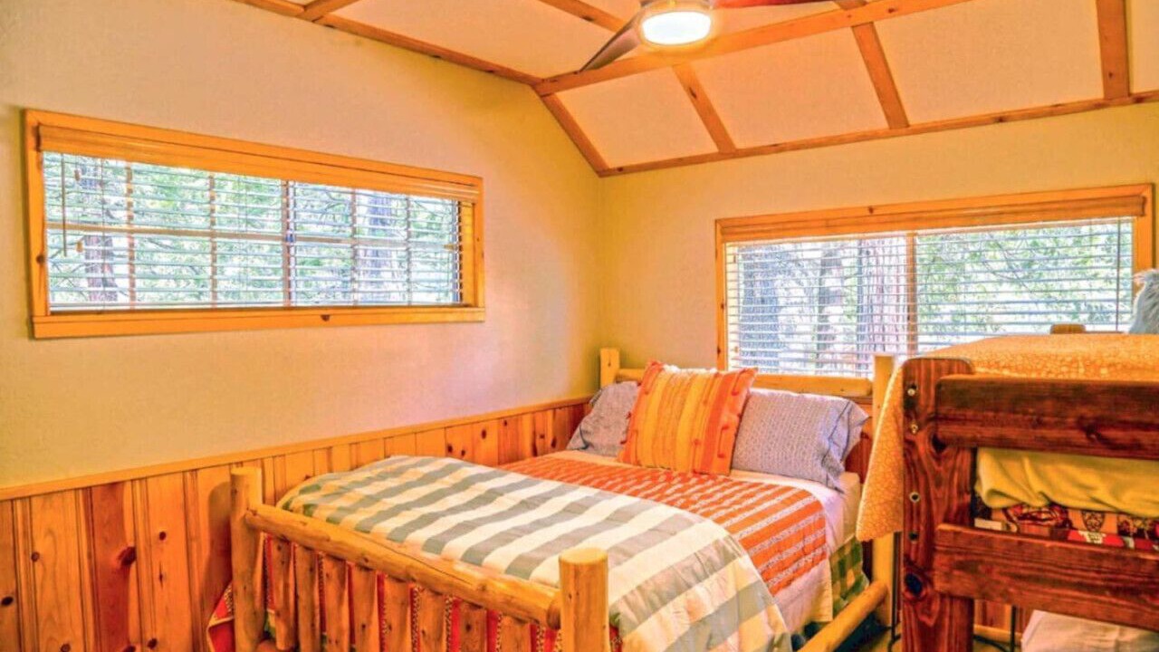 Photo of Bedroom in Idyllwild