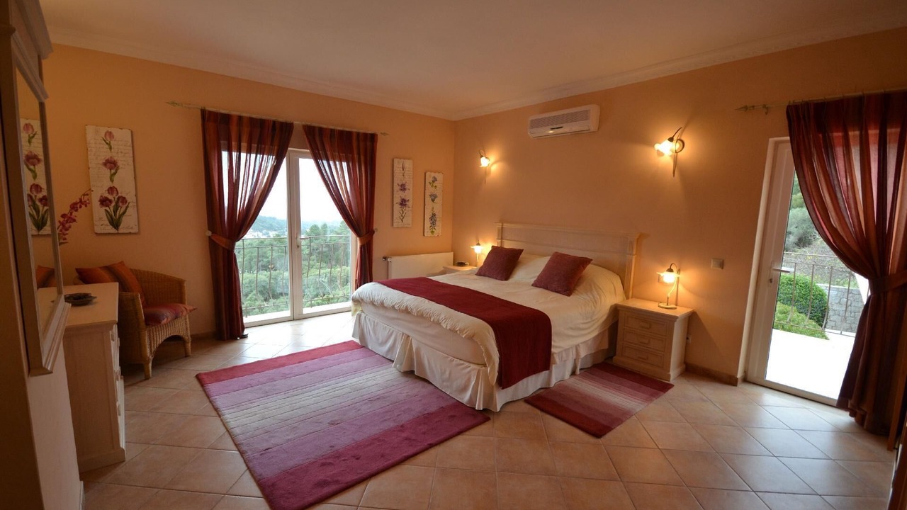 Photo of Bedroom in Monchique