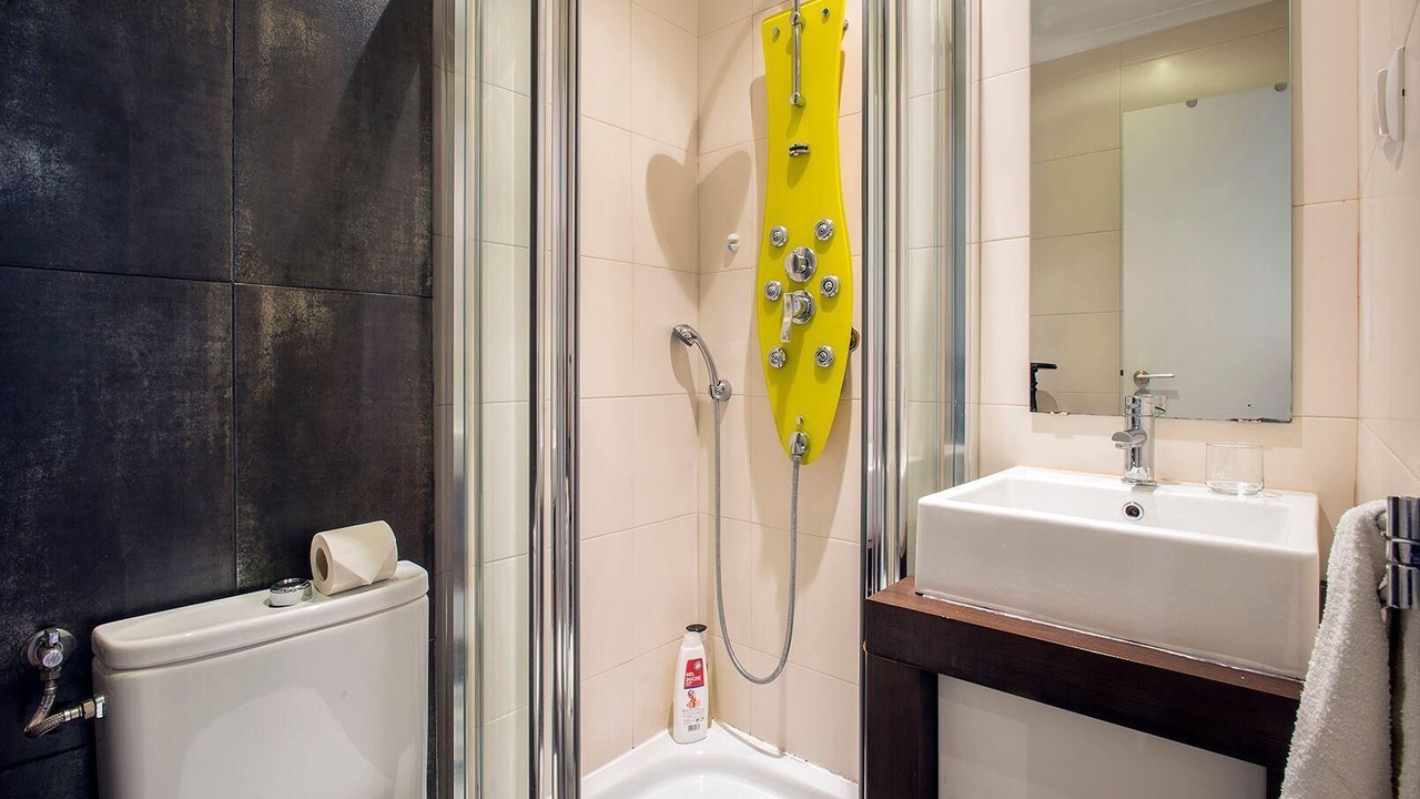 Photo of Bathroom in Paco De Arcos