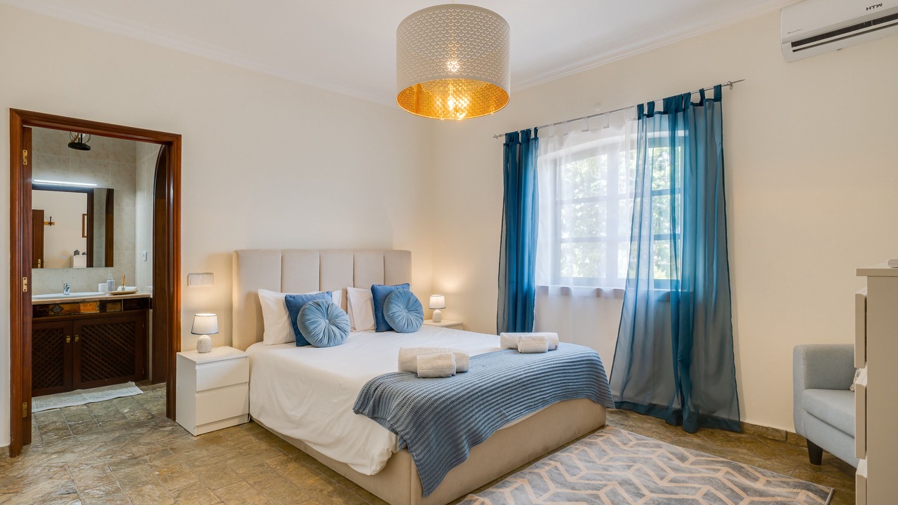 Photo of Bedroom in Evora