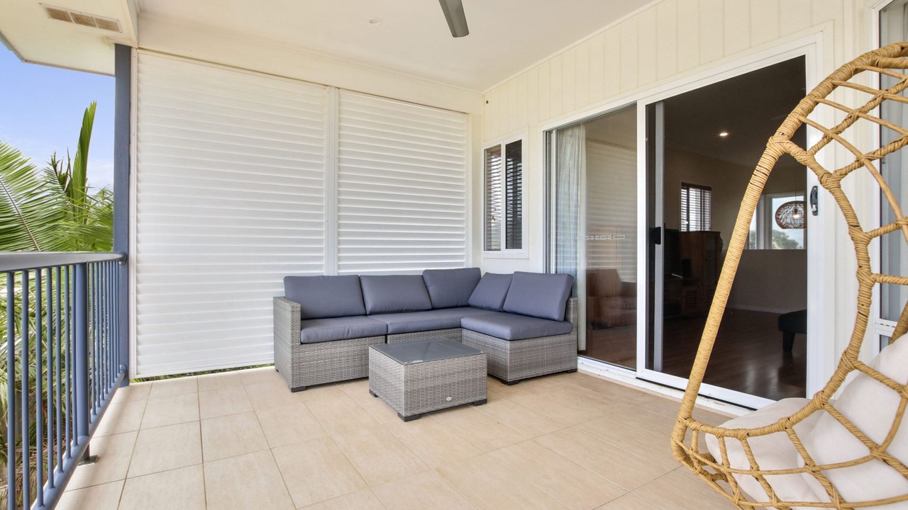 Photo of Patio Balcony in Golden Beach