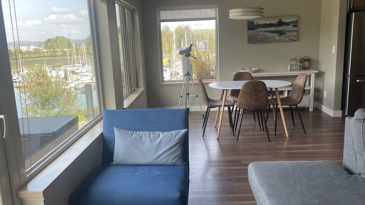 Photo of Livingroom in Ucluelet