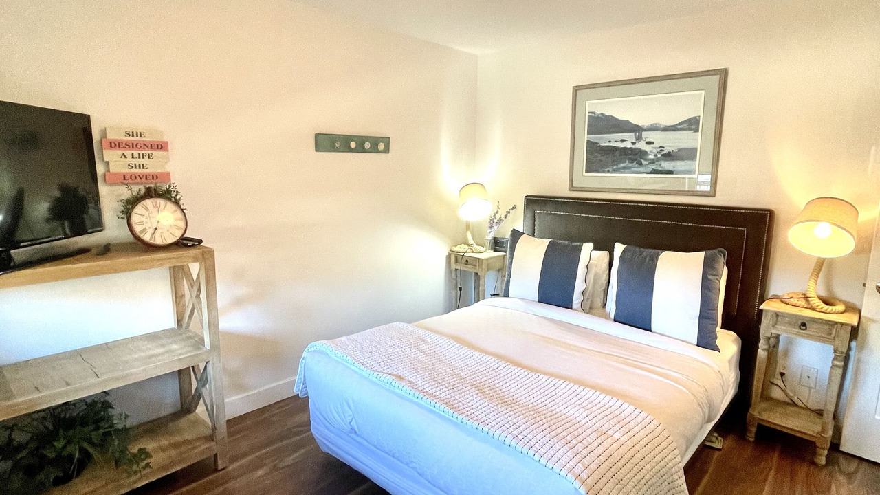 Photo of Bedroom in Ucluelet