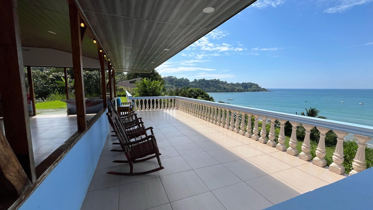Photo of Patio Balcony in Drake Bay