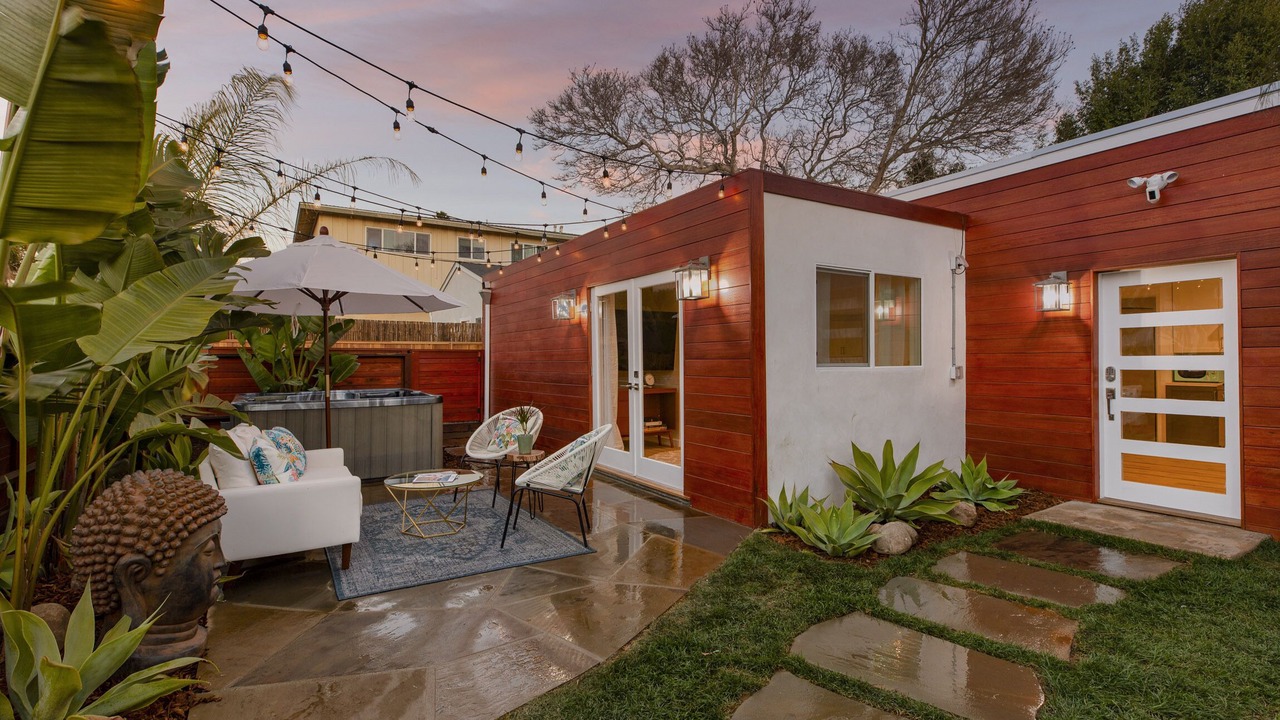 Photo of Patio Balcony in East Mesa