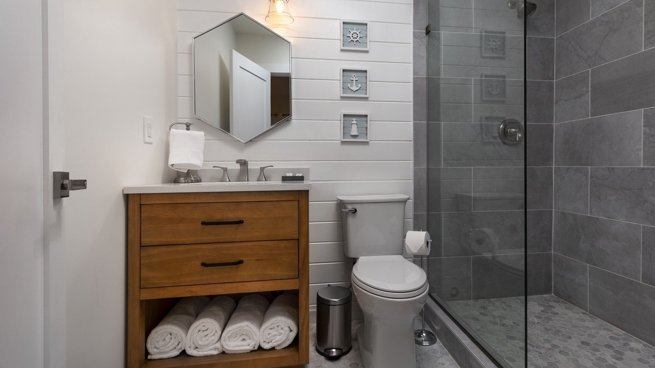 Photo of Bathroom in East Mesa