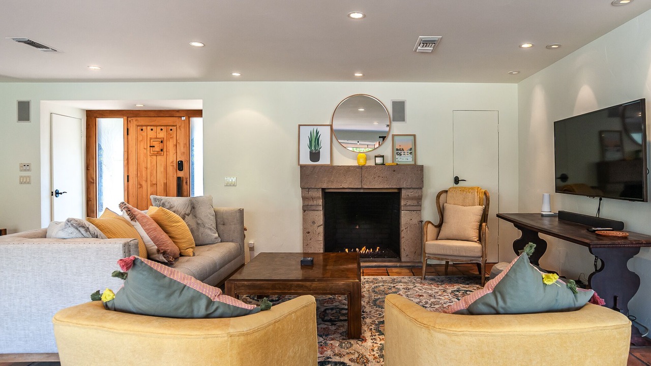 Photo of Livingroom in Tahquitz River Estates