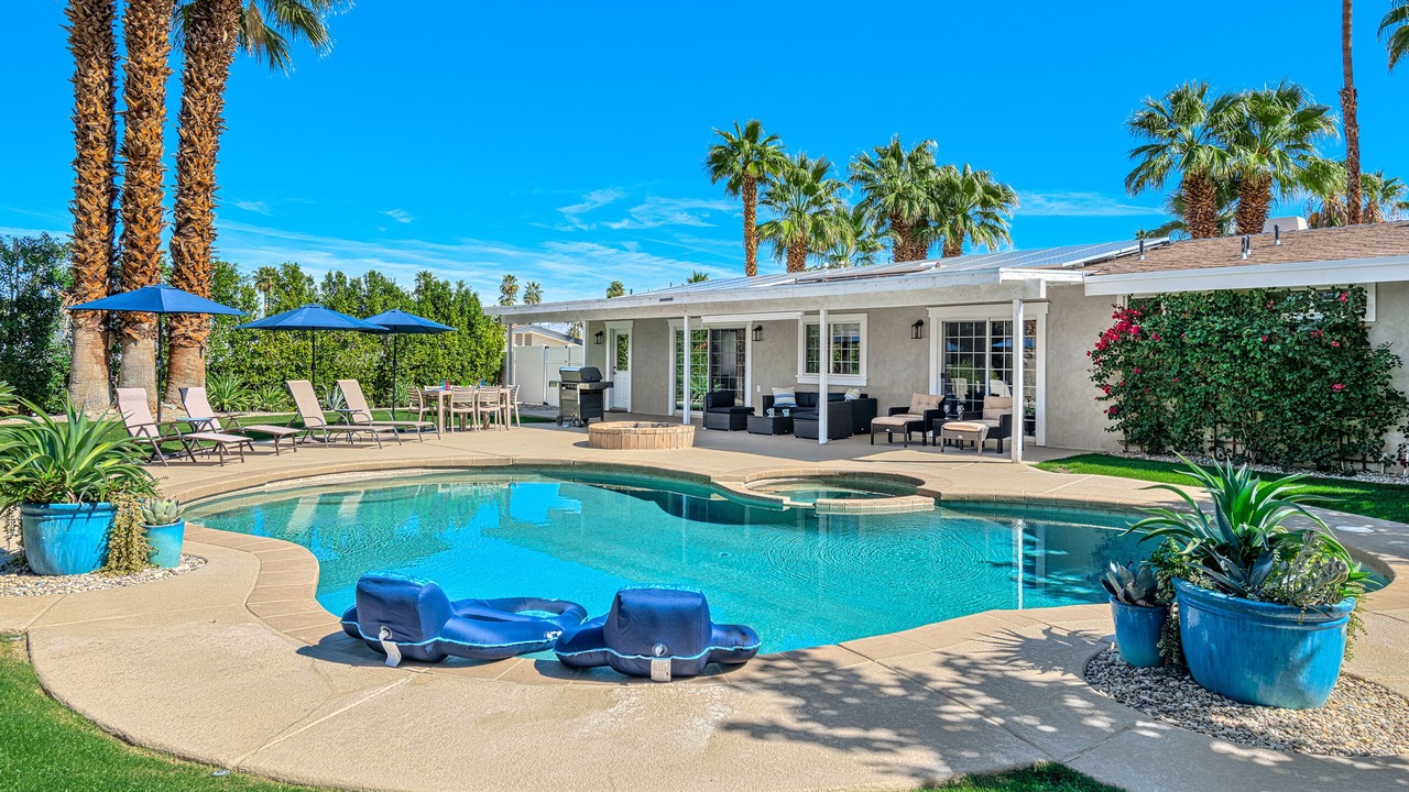 Photo of Outdoor in Palm Desert