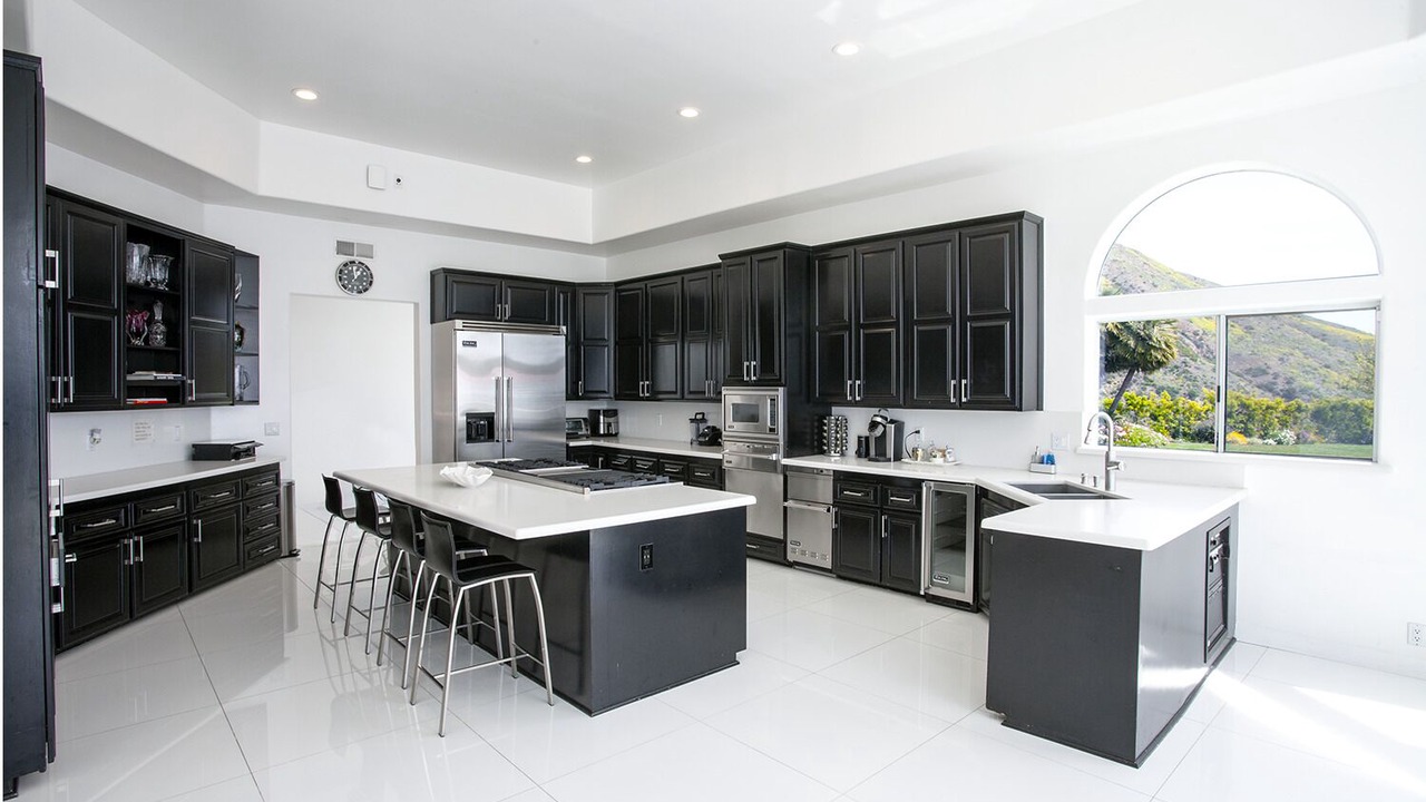 Photo of Kitchen in Western Malibu