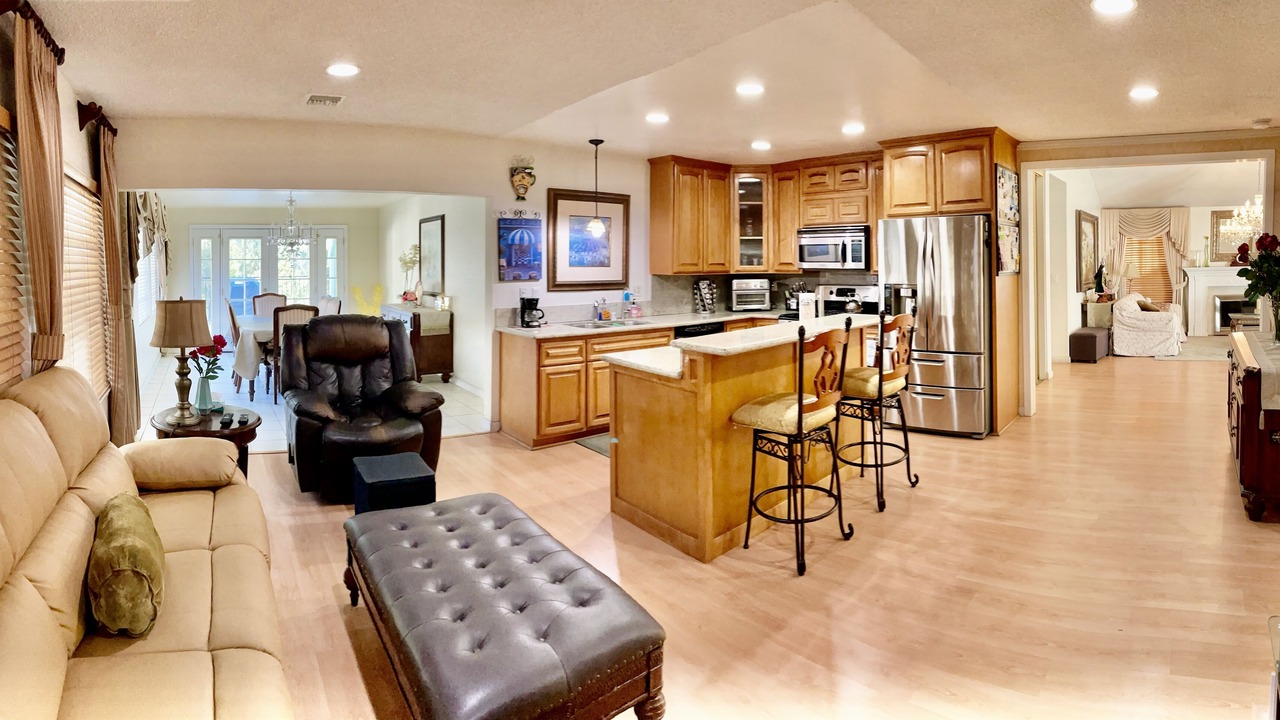 Photo of Livingroom in West Covina