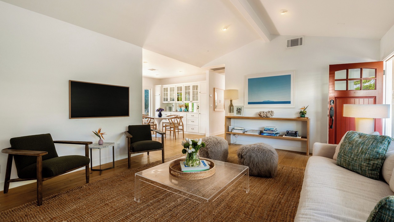 Photo of Livingroom in Montecito