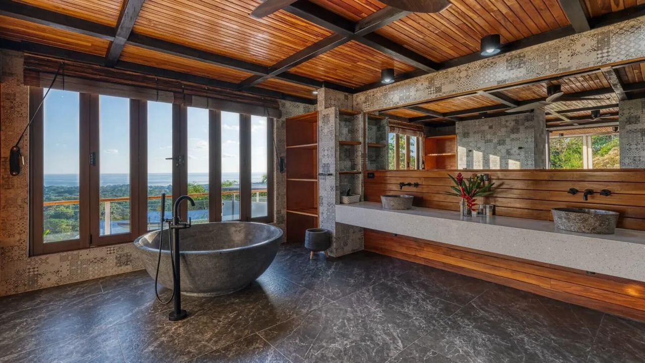 Photo of Bathroom in Ballena