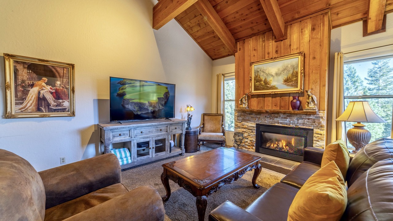 Photo of Livingroom in Mammoth Lakes