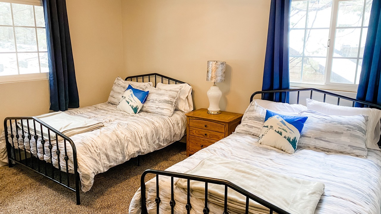 Photo of Bedroom in Shaver Lake